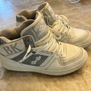 Vintage British knight hitop sneakers Size10 - only worn a 2-3 times but aged